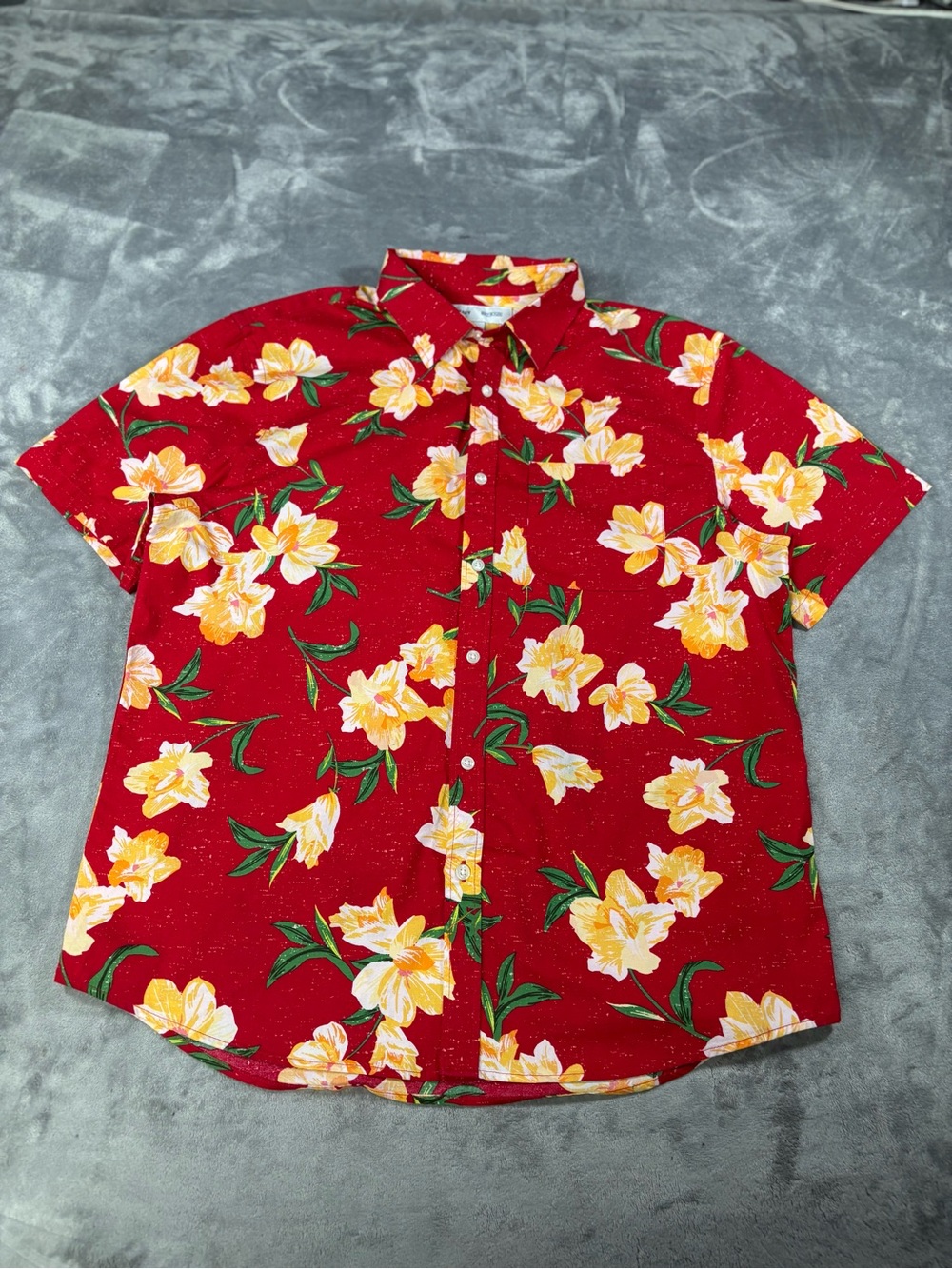 Old Navy Red Short-Sleeve Floral Button-Down Shirt